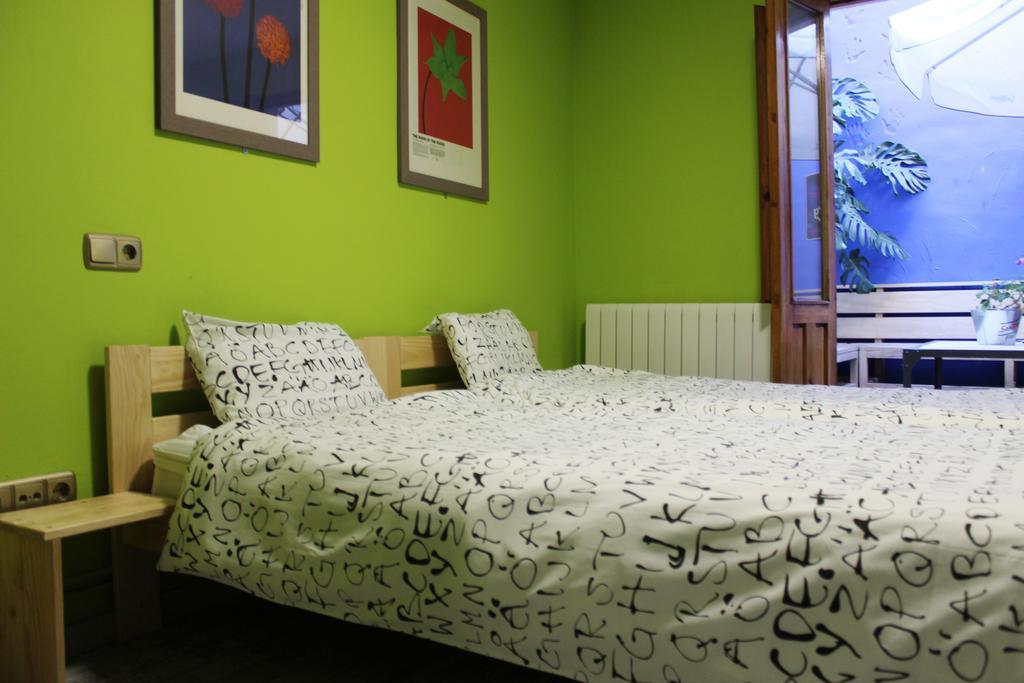 Hostal Erasmus By Gaiarooms Salamanca Room photo